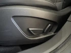 Renault Captur thumbnail 35