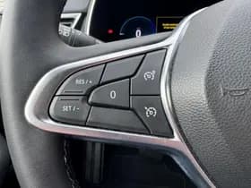 Renault Clio thumbnail 21