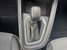 Renault Clio thumbnail 24