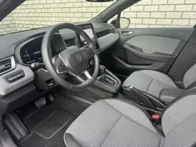 Renault Clio thumbnail 25