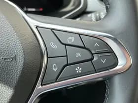 Renault Captur thumbnail 22