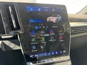Renault Mégane E-Tech thumbnail 18