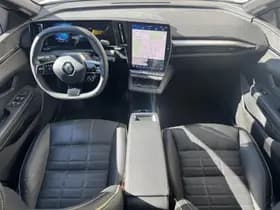 Renault Mégane E-Tech thumbnail 3