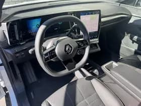 Renault Mégane E-Tech thumbnail 36