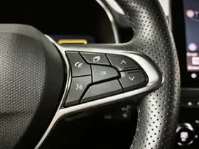 Renault Clio thumbnail 22
