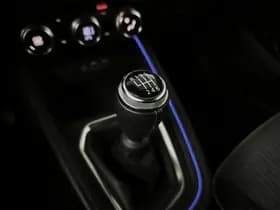 Renault Clio thumbnail 24