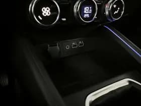 Renault Clio thumbnail 31