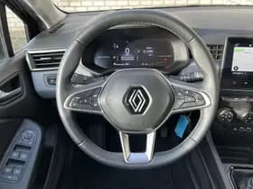 Renault Clio thumbnail 25