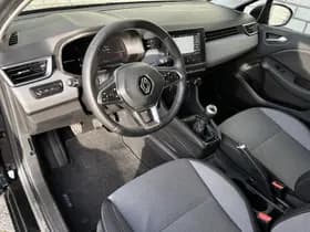 Renault Clio thumbnail 31