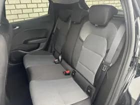 Renault Clio thumbnail 9