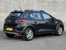 Dacia Sandero Stepway thumbnail 2