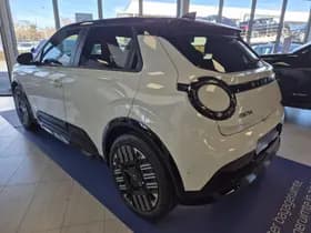 Nissan Micra thumbnail 6