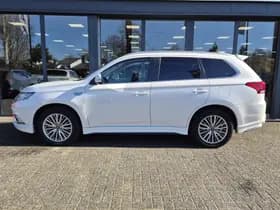 Mitsubishi Outlander thumbnail 15