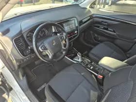 Mitsubishi Outlander thumbnail 23