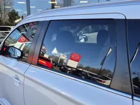 Mitsubishi Outlander thumbnail 26