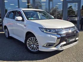 Mitsubishi Outlander thumbnail 5