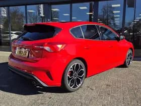 Ford Focus thumbnail 2