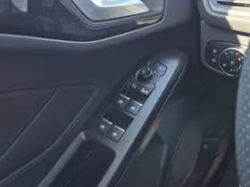 Ford Focus thumbnail 22