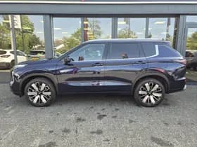 Mitsubishi Outlander thumbnail 17