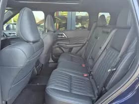 Mitsubishi Outlander thumbnail 8