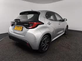 Toyota Yaris thumbnail 2