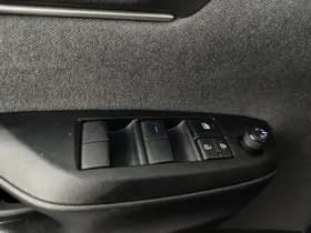 Toyota Yaris thumbnail 19