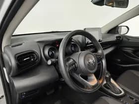 Toyota Yaris thumbnail 26