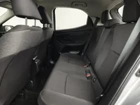 Toyota Yaris thumbnail 8