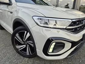 Volkswagen T-Roc thumbnail 23