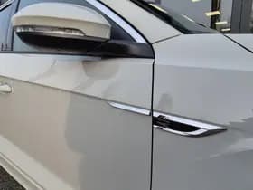 Volkswagen T-Roc thumbnail 26