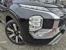 Mitsubishi Outlander thumbnail 18