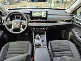 Mitsubishi Outlander thumbnail 8