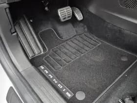 Mitsubishi Grandis thumbnail 50