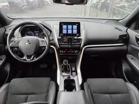 Mitsubishi Eclipse Cross thumbnail 3