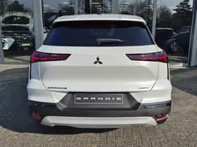 Mitsubishi Grandis thumbnail 18