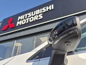 Mitsubishi Grandis thumbnail 29