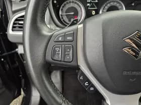 Suzuki S-Cross thumbnail 23