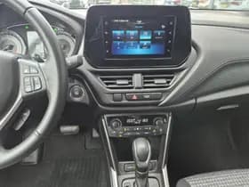 Suzuki S-Cross thumbnail 10