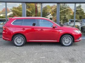 Mitsubishi Outlander thumbnail 18
