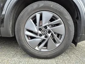 Nissan Qashqai thumbnail 24