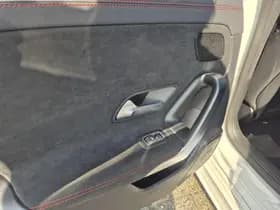 Mercedes-Benz CLA-Klasse thumbnail 36