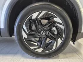 Nissan Qashqai thumbnail 16