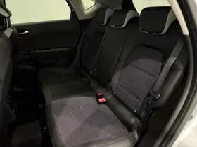 Renault Captur thumbnail 8