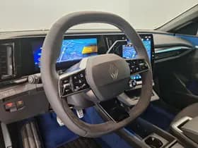 Renault Mégane E-Tech thumbnail 18