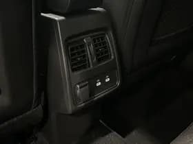 Renault Captur thumbnail 43