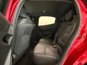 Renault Clio thumbnail 8