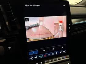 Renault Mégane E-Tech thumbnail 12