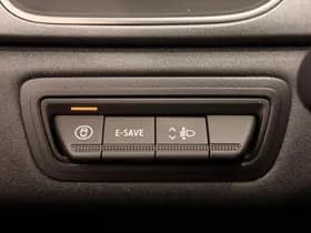 Renault Captur thumbnail 32