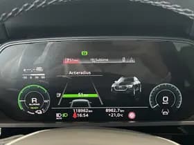 Audi e-tron thumbnail 4