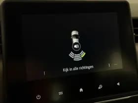 Renault Clio thumbnail 11